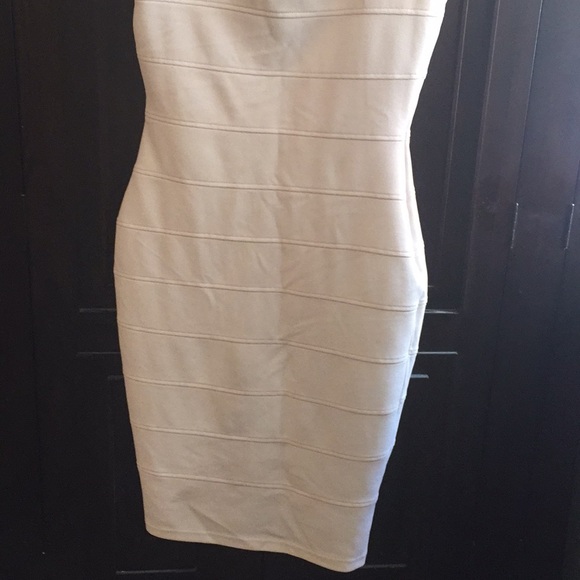 MIUSOL‼️ NEW LISTING‼️ - Picture 4 of 7